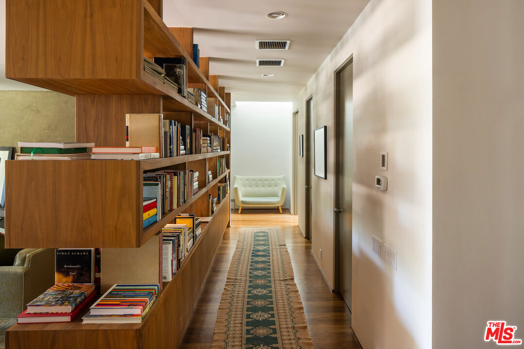 MLS #25524921 image #22