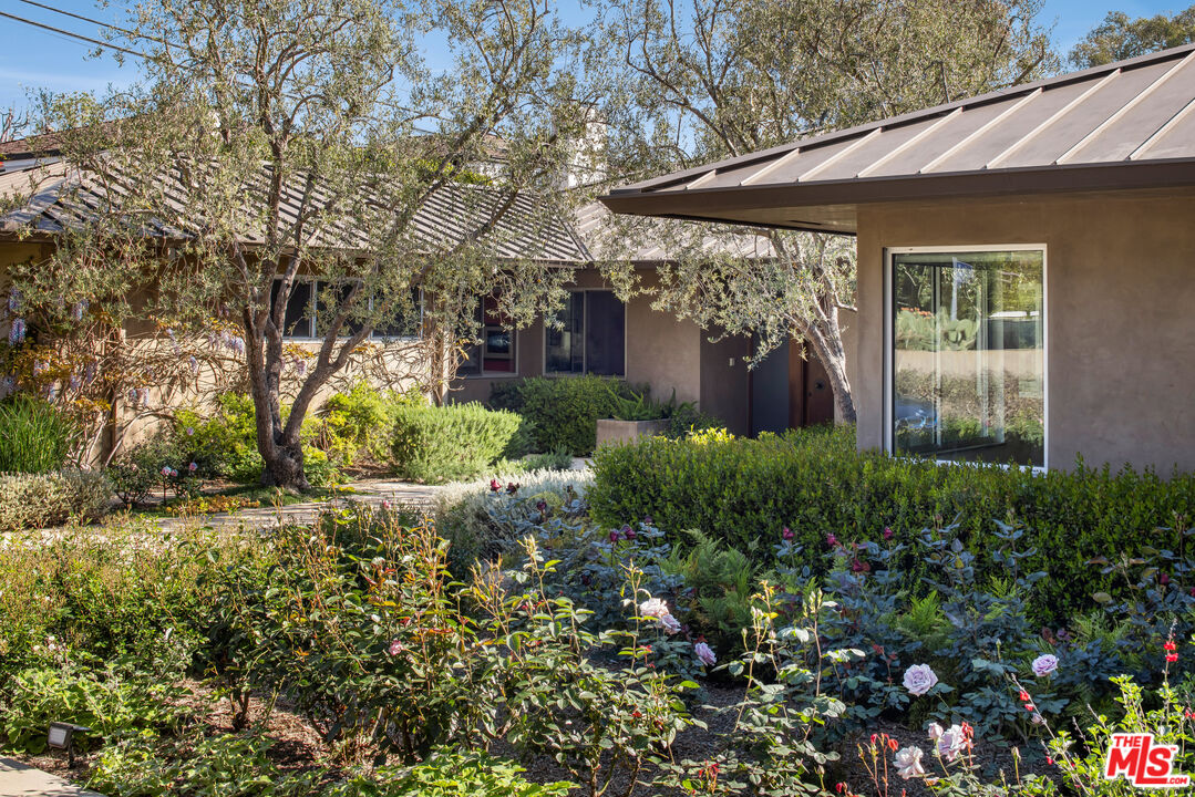 MLS #25524921 image #2