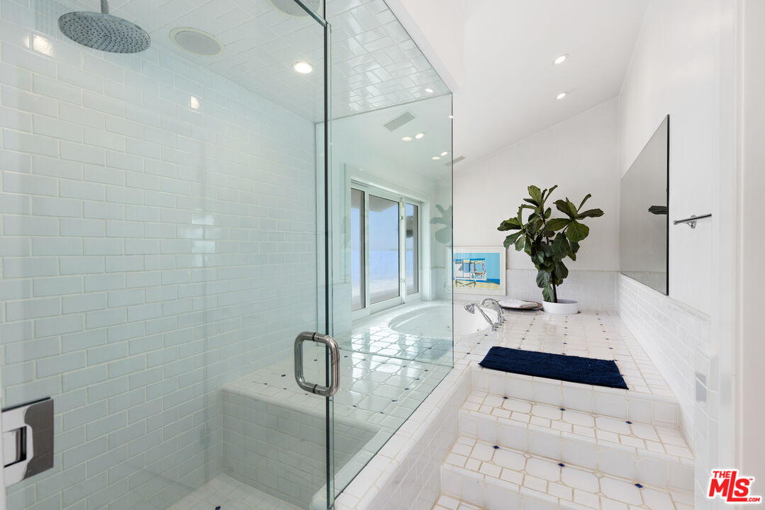 MLS #25525003 image #14