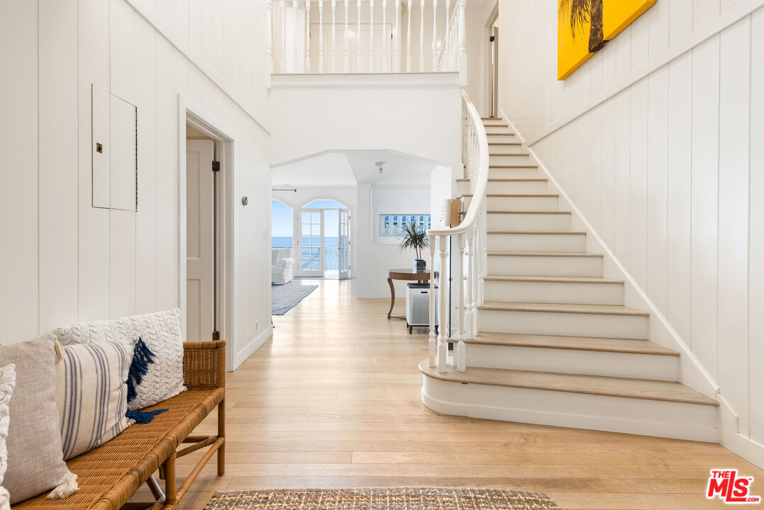 MLS #25525003 image #2