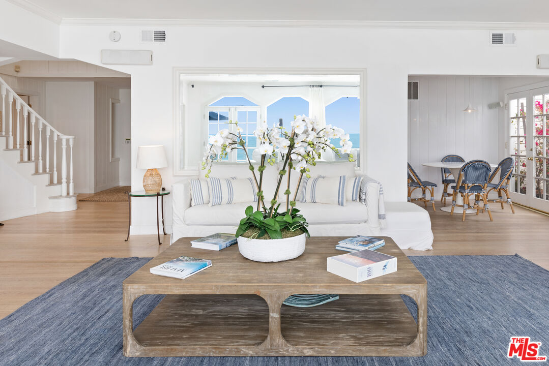 MLS #25525003 image #3