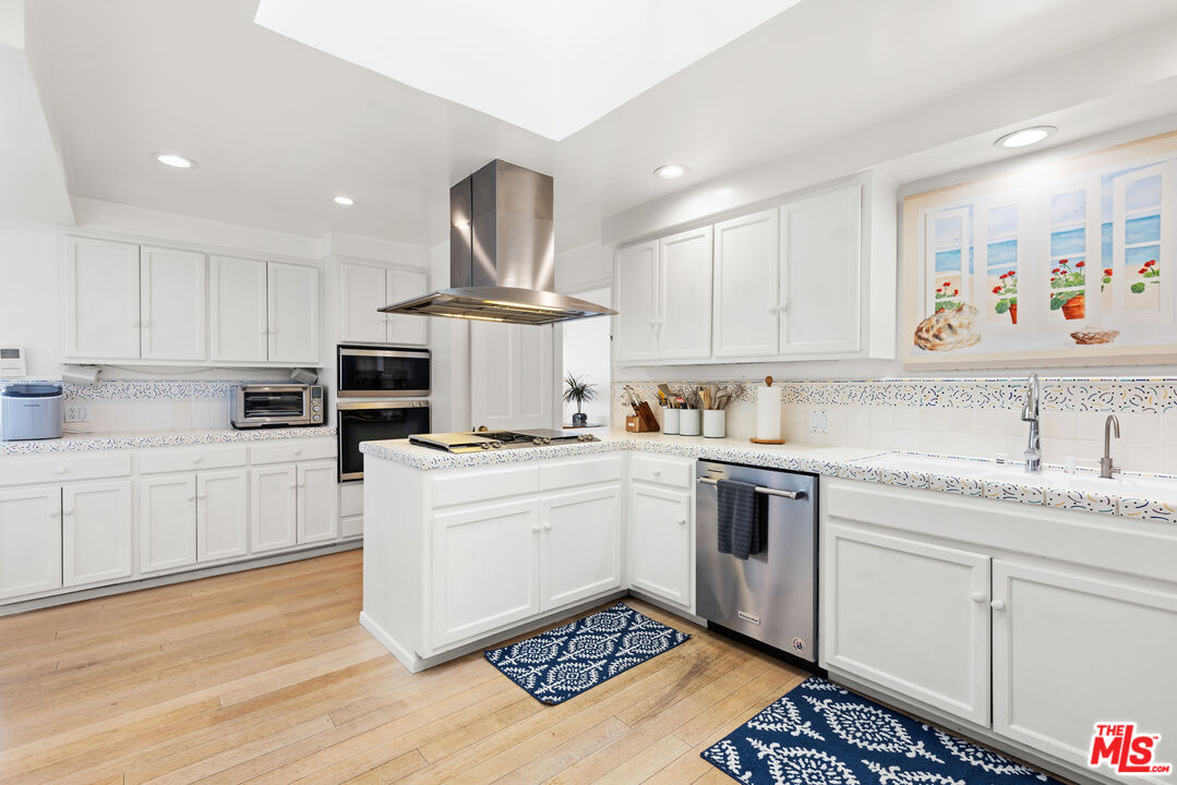 MLS #25525003 image #8