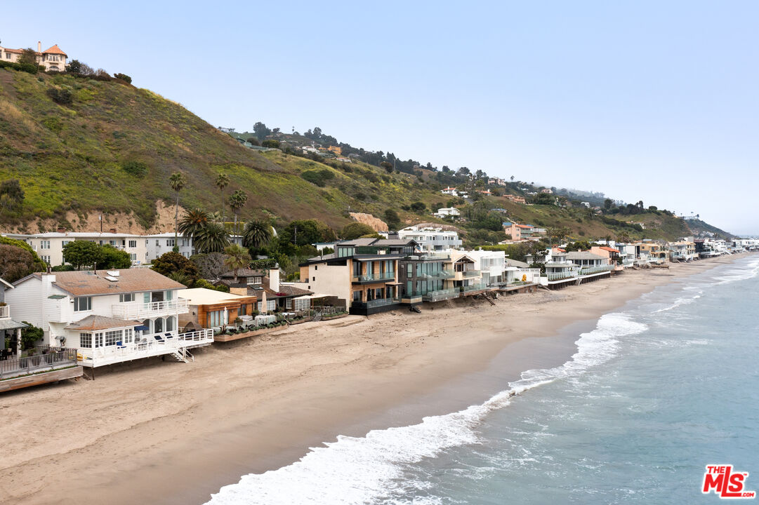 MLS #25525003 image #0