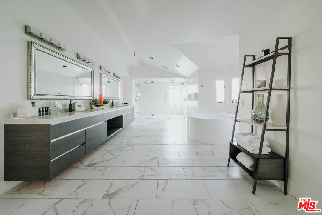 MLS #25525031 image #10