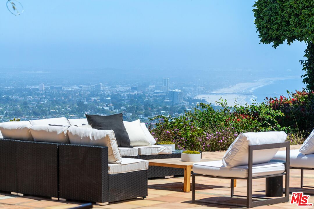 MLS #25525119 image #3