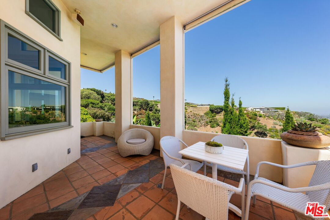 MLS #25525119 image #40