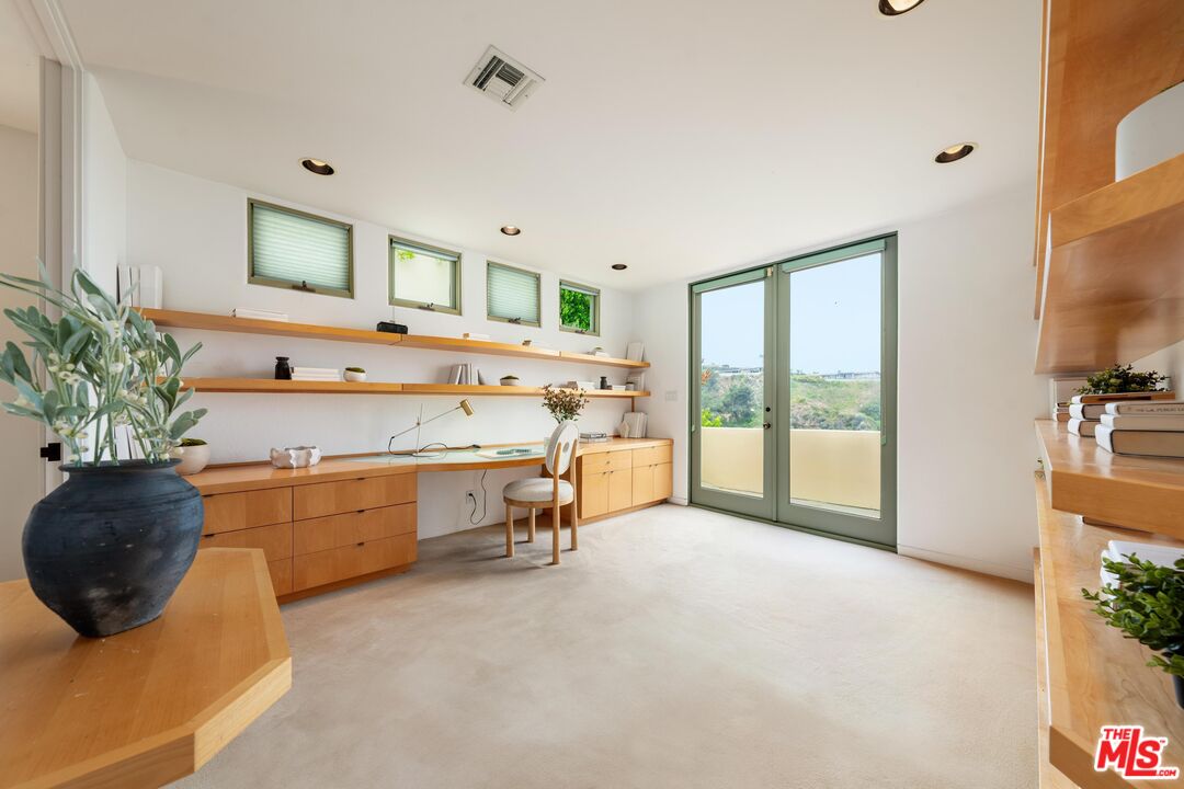 MLS #25525119 image #45