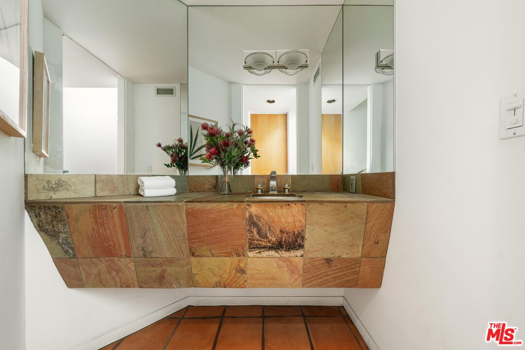 MLS #25525119 image #50