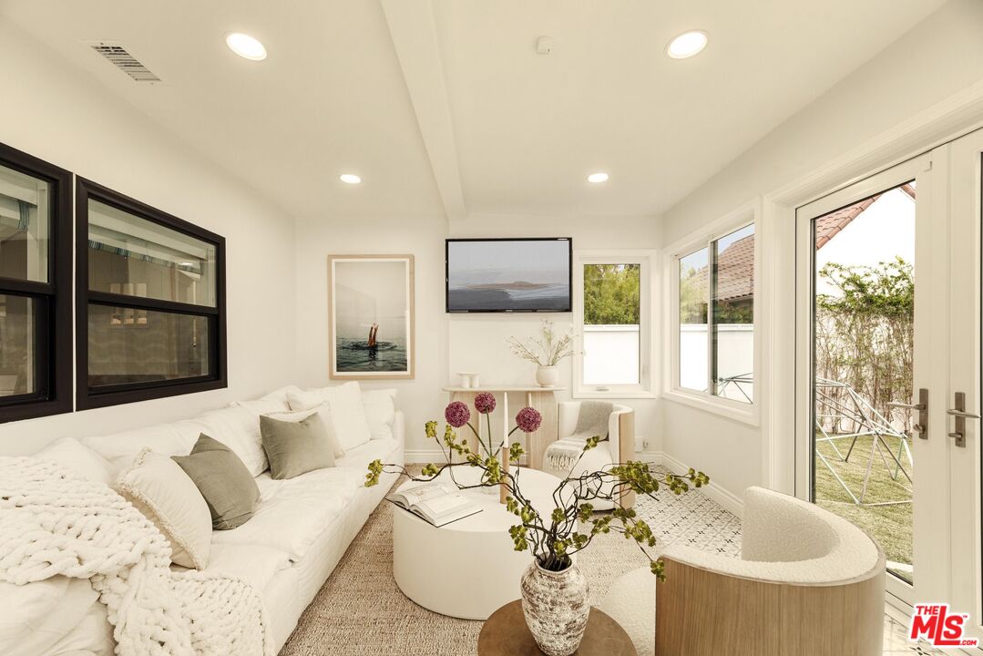 MLS #25525293 image #14