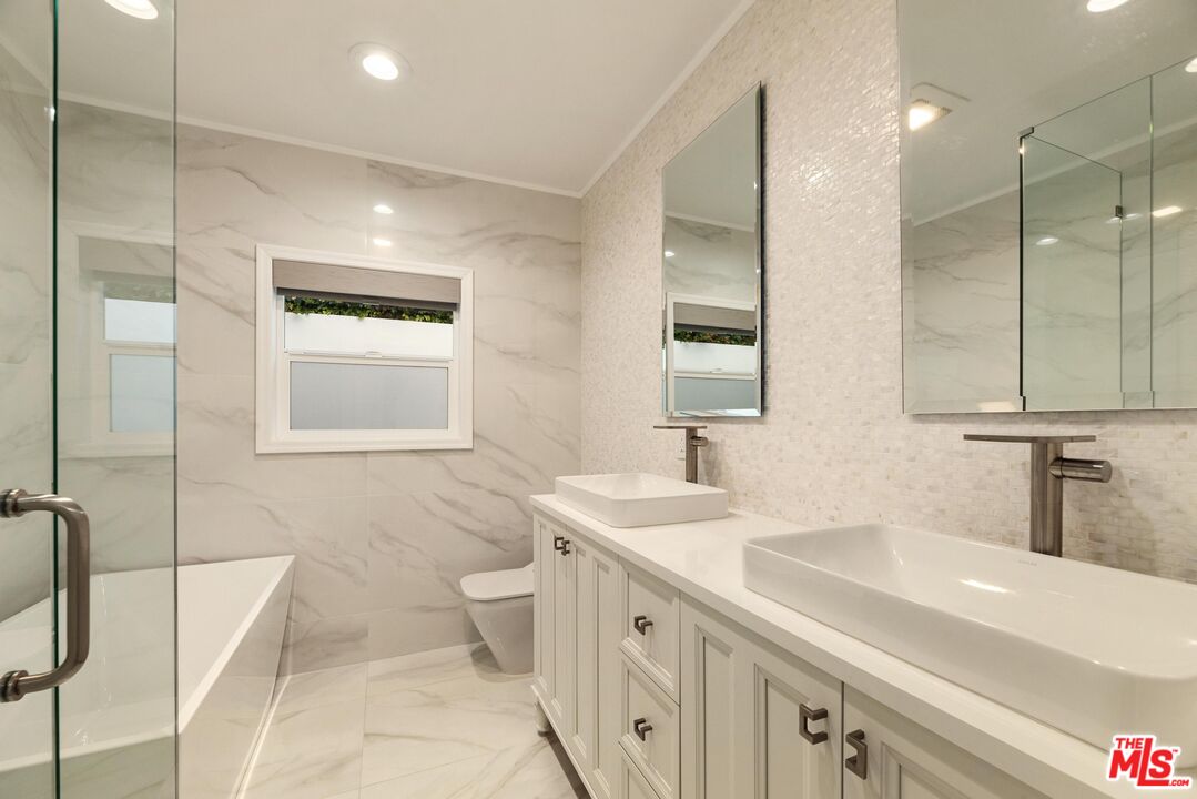 MLS #25525293 image #17