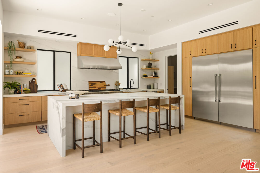 MLS #25525417 image #9