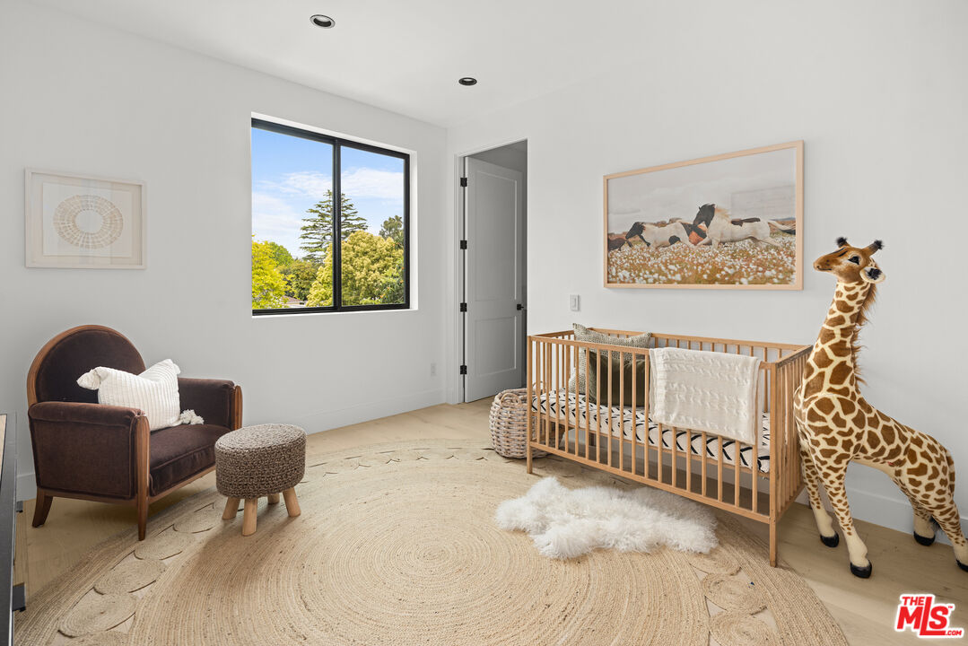 MLS #25525417 image #17