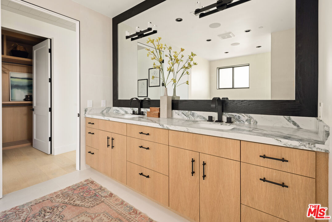 MLS #25525417 image #21