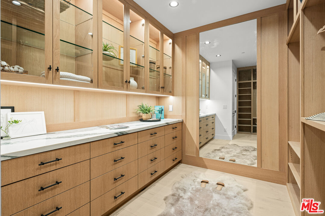 MLS #25525417 image #23