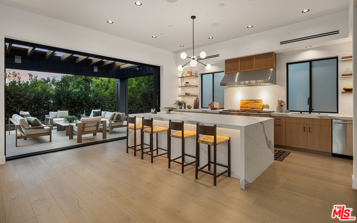 MLS #25525417 image #36