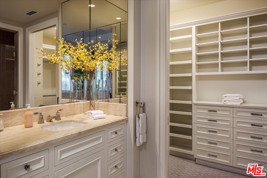 MLS #25525639 image #23