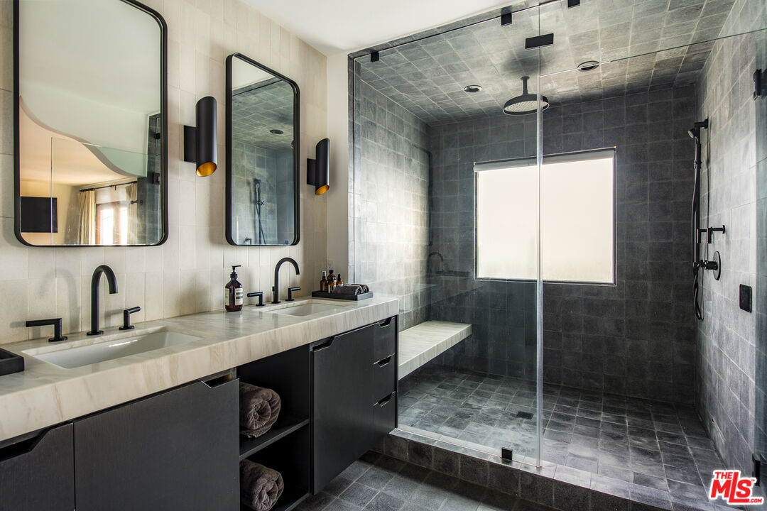 MLS #25525731 image #13