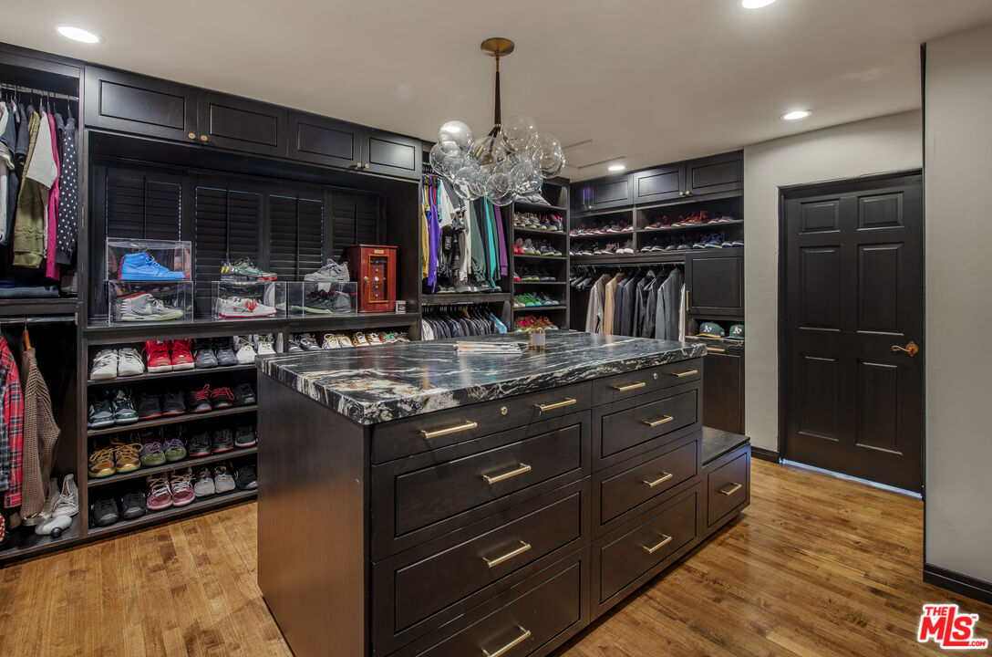 MLS #25525731 image #14