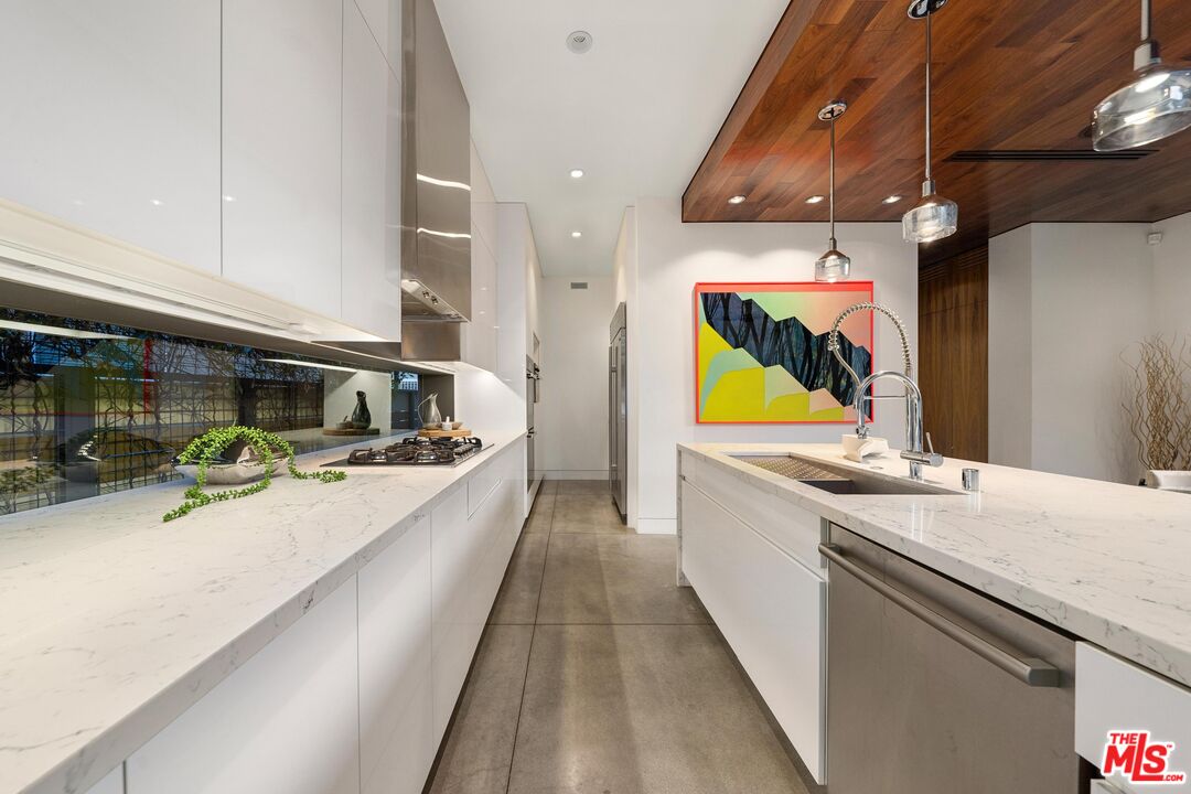 MLS #25525855 image #10