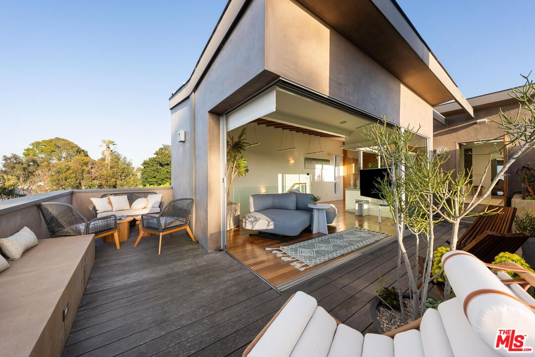 MLS #25525855 image #14