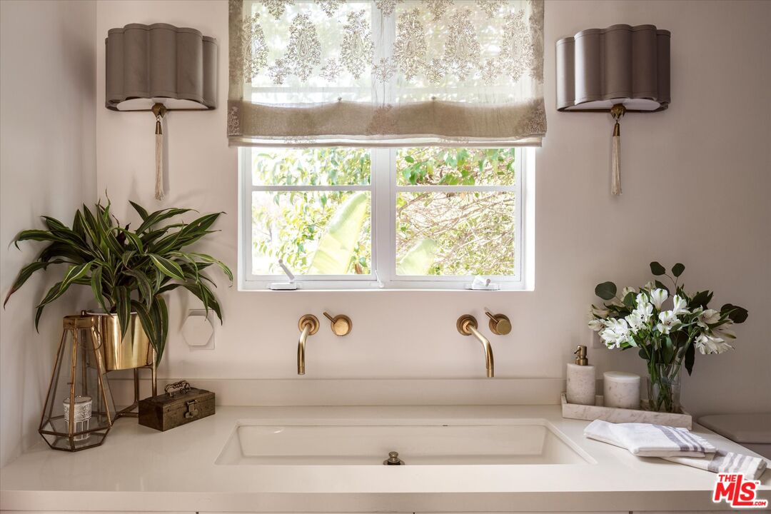 MLS #25526317 image #33