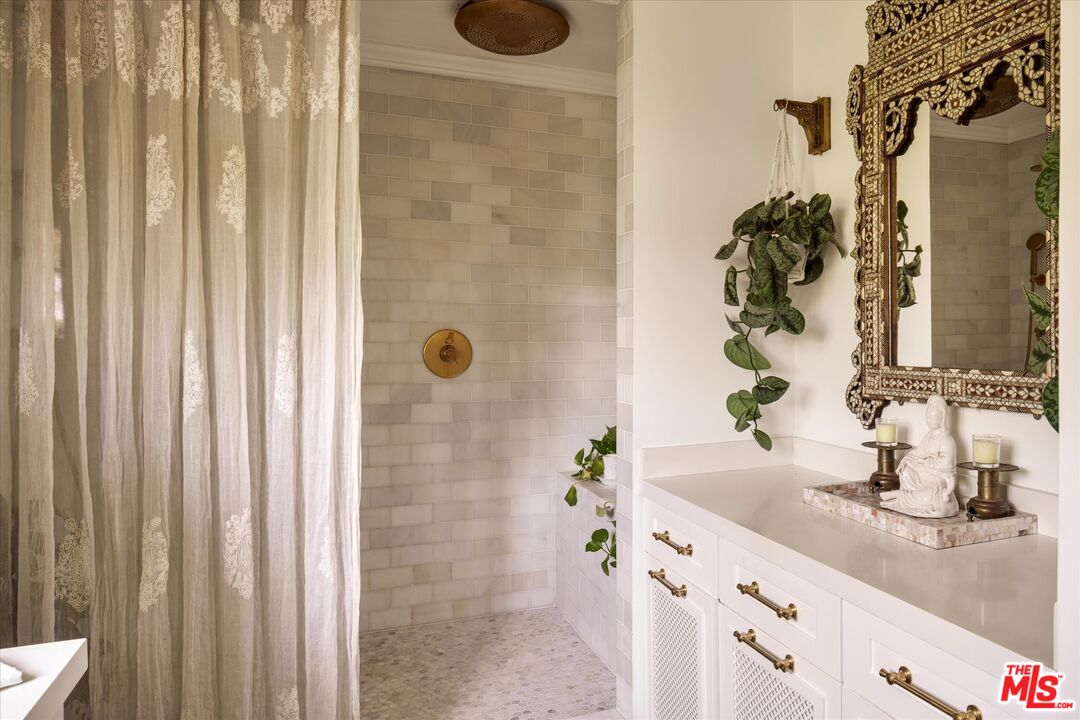 MLS #25526317 image #35