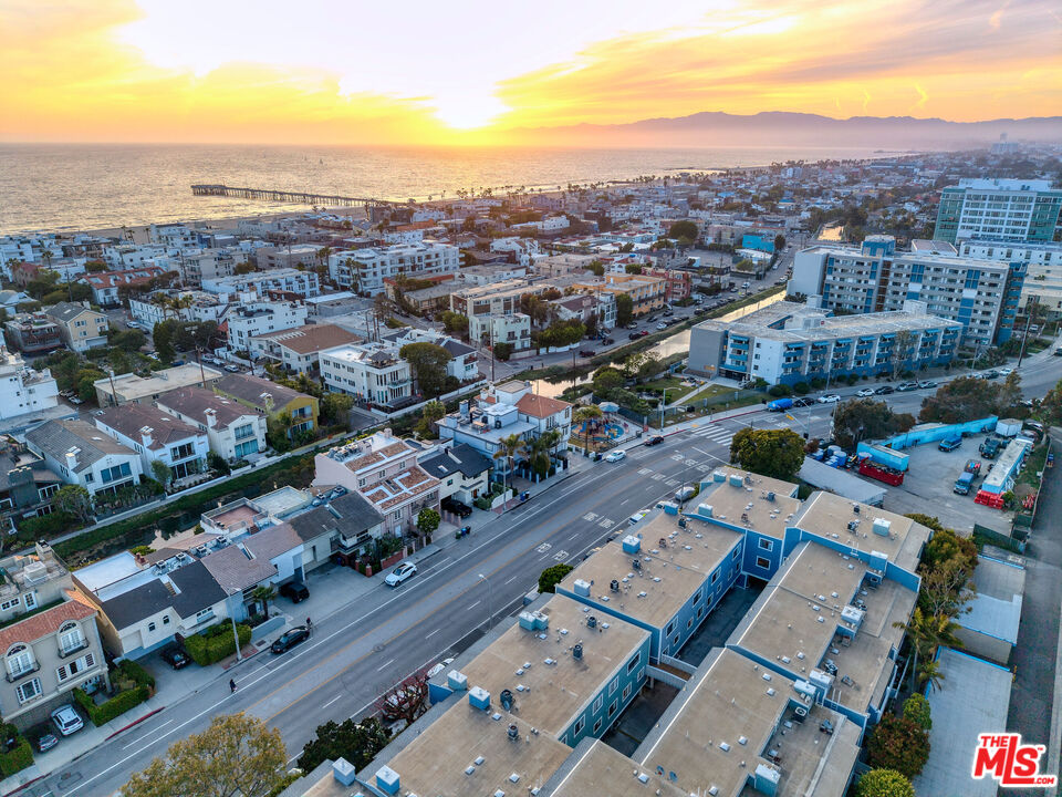 MLS #25526761 image #24