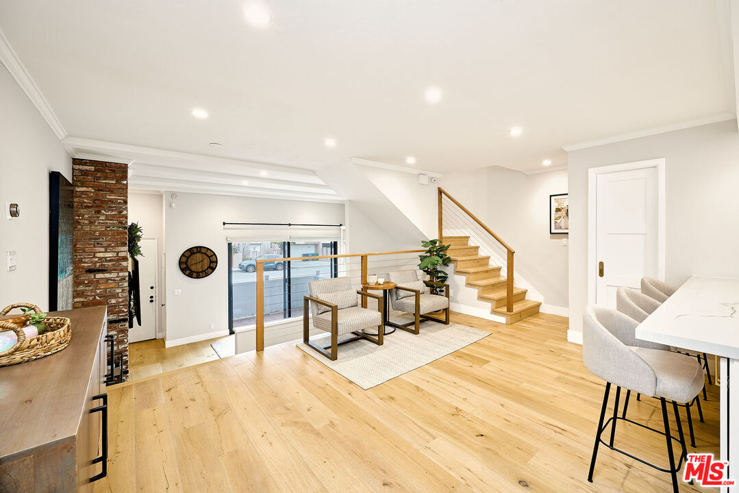 MLS #25526761 image #2