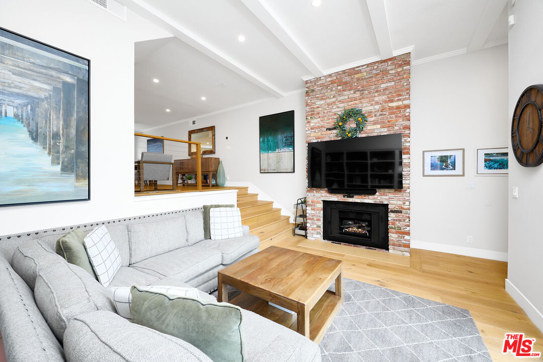 MLS #25526761 image #6