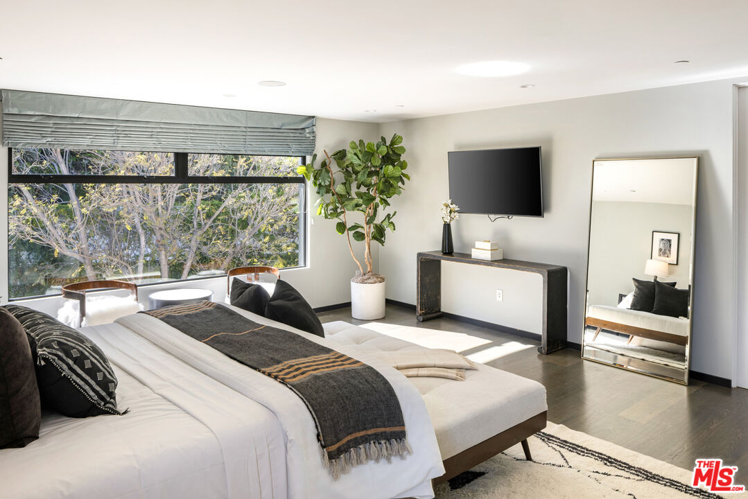 MLS #25526933 image #27