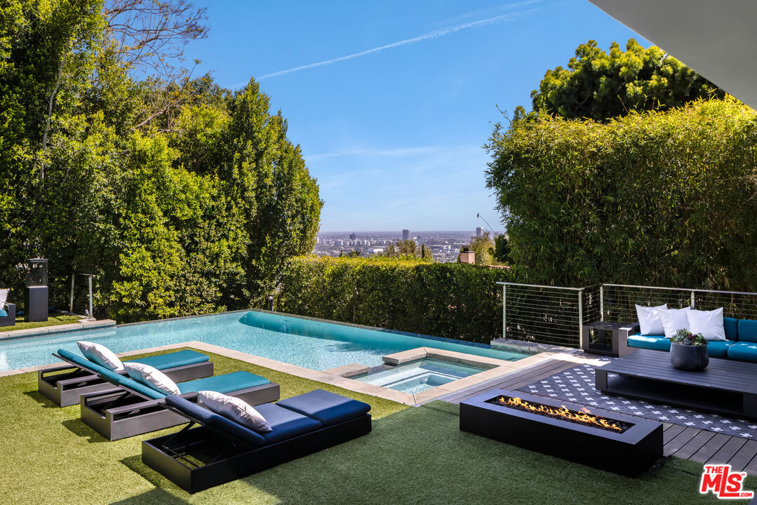 MLS #25526933 image #30