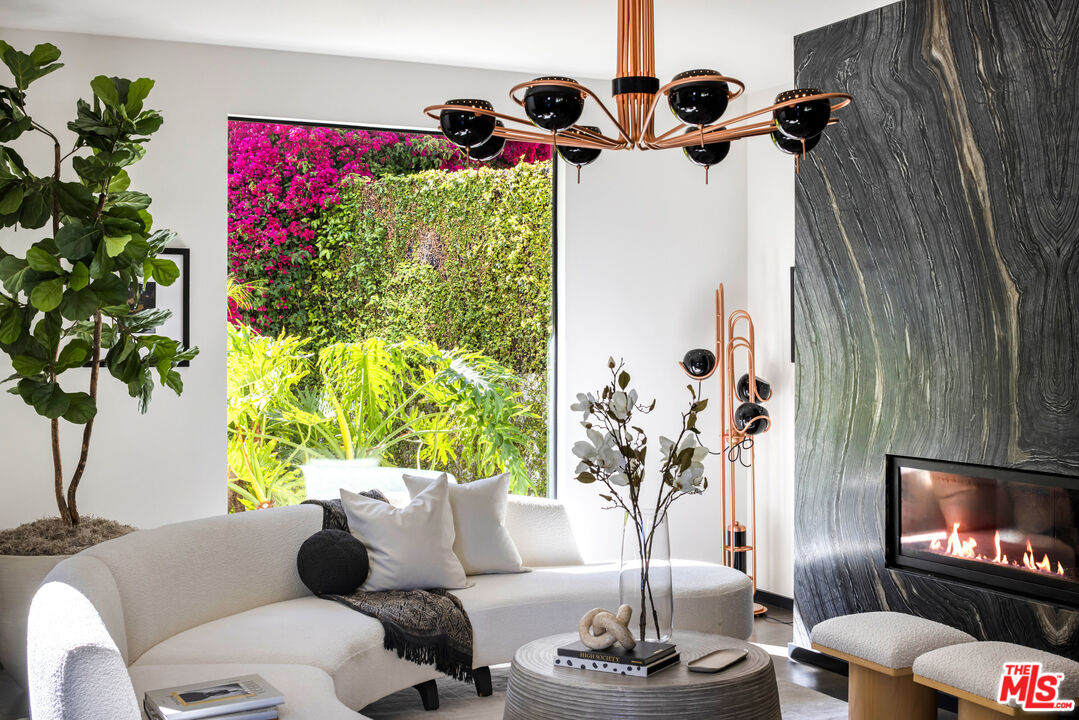 MLS #25526933 image #3