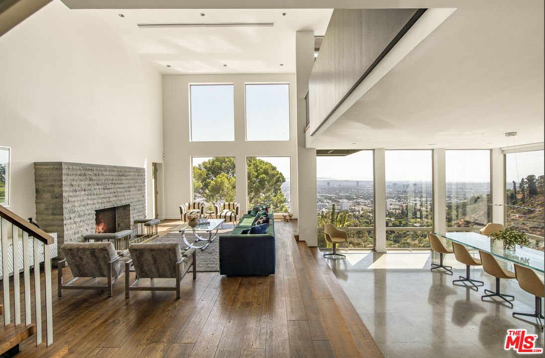 MLS #25527107 image #1