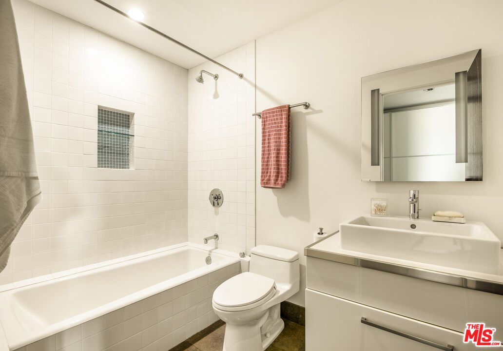 MLS #25527107 image #34