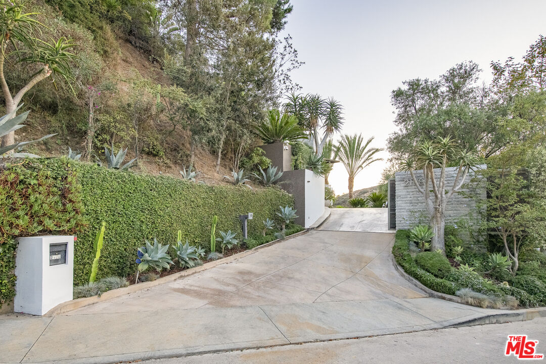 MLS #25527107 image #51