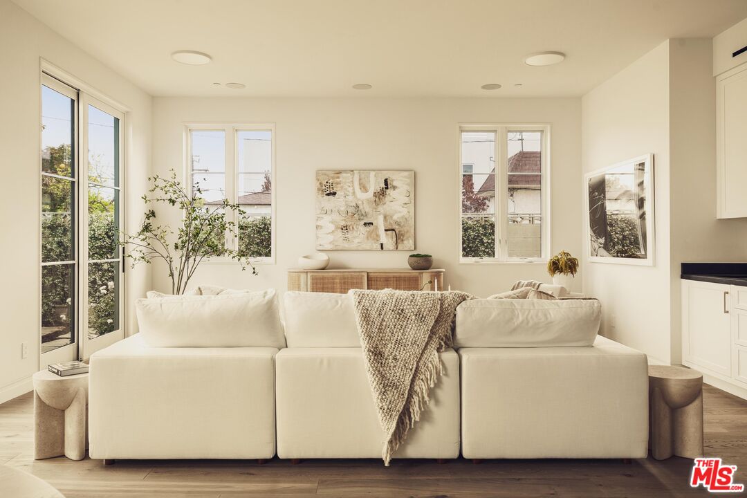 MLS #25527211 image #16