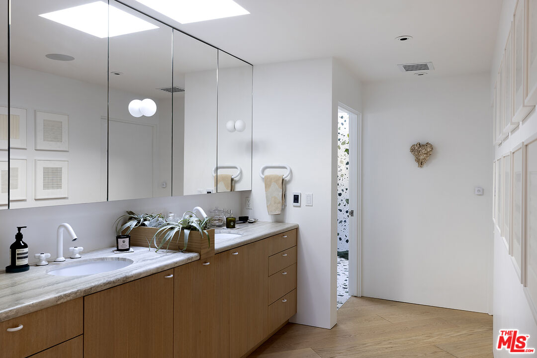 MLS #25527225 image #7