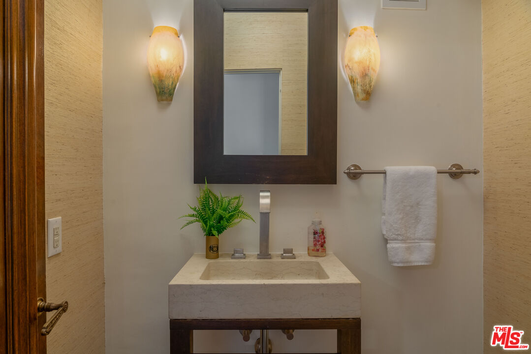 MLS #25527615 image #5