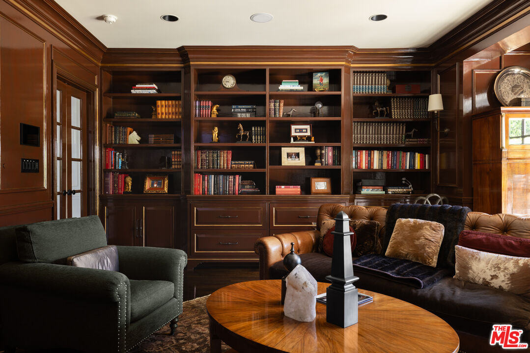 MLS #25528157 image #11