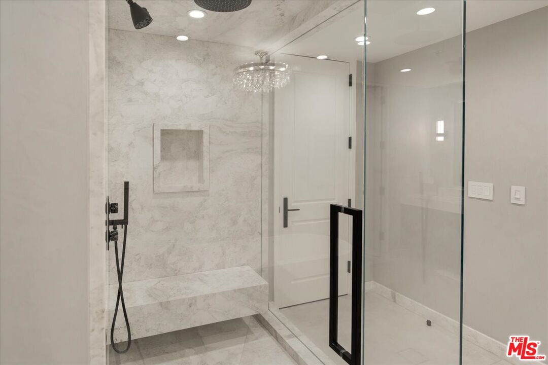 MLS #25528423 image #9