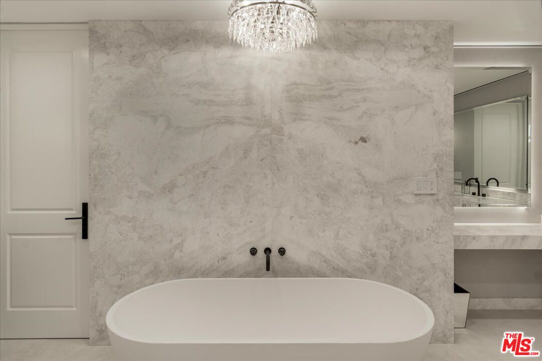 MLS #25528423 image #12