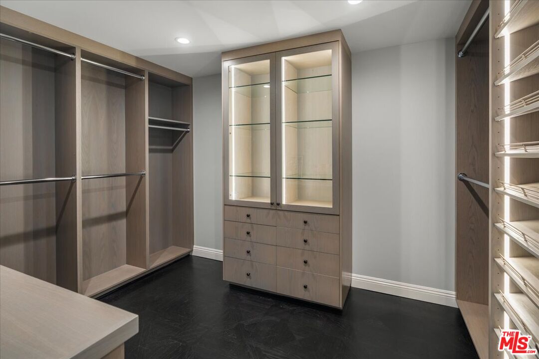 MLS #25528423 image #15