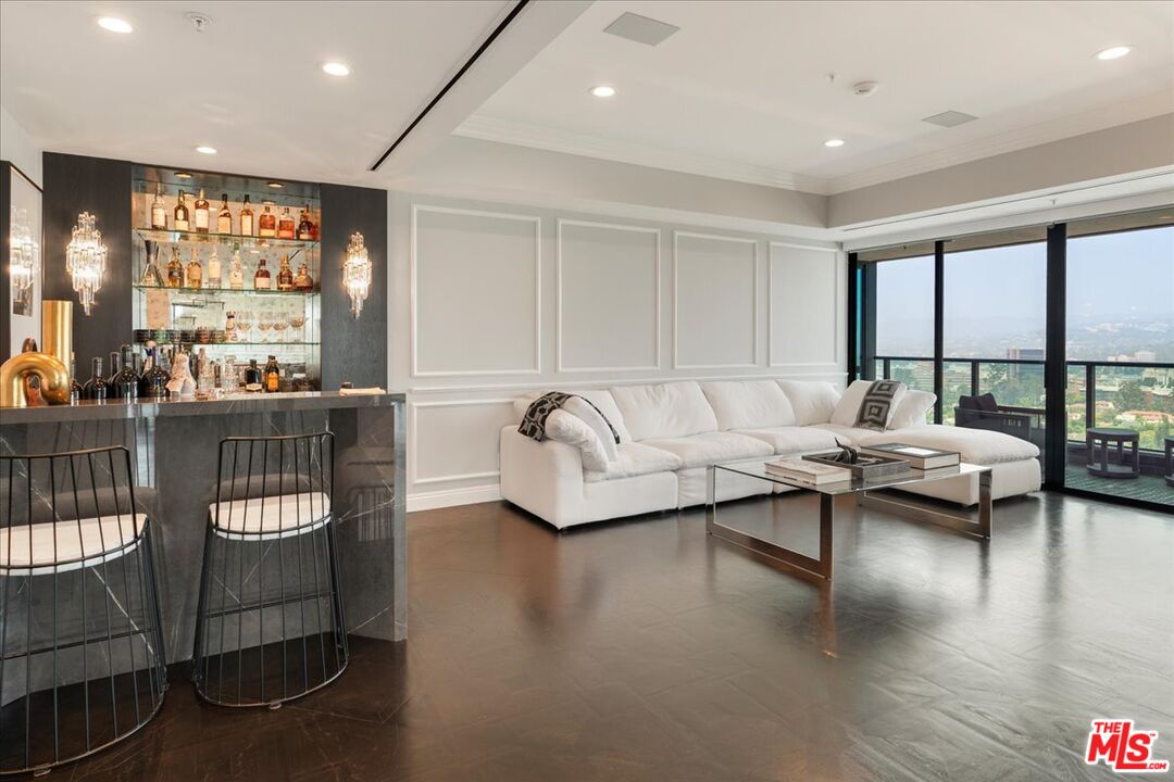 MLS #25528423 image #1