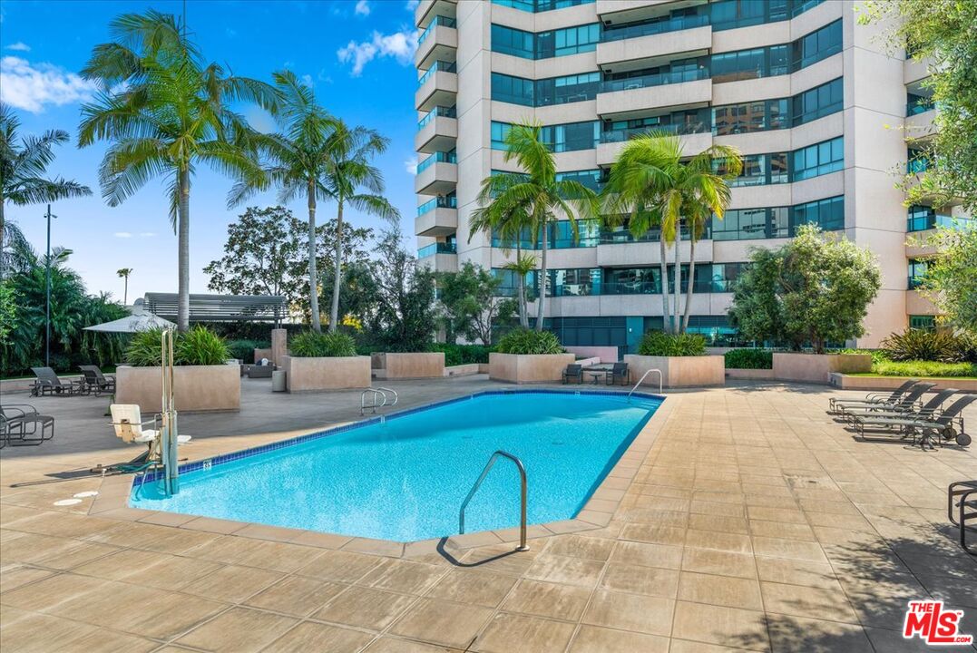 MLS #25528423 image #40