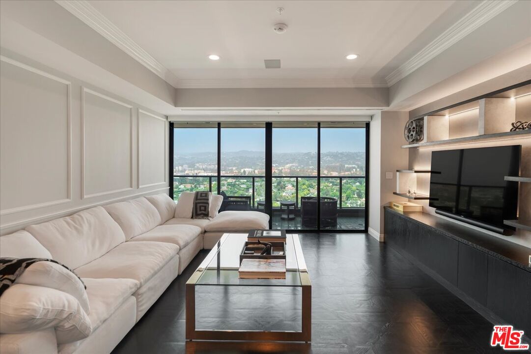 MLS #25528423 image #0