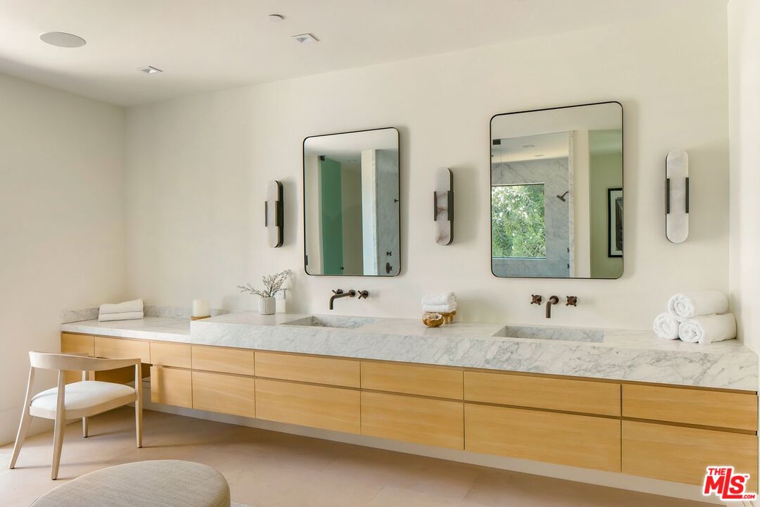 MLS #25528489 image #24