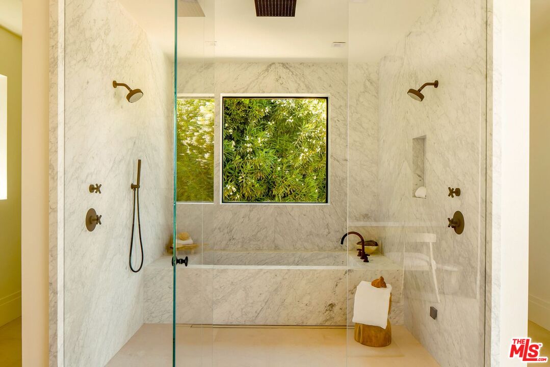 MLS #25528489 image #25