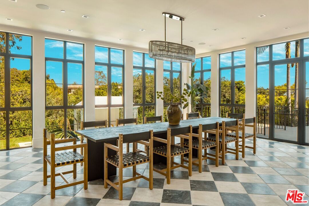 MLS #25528489 image #2