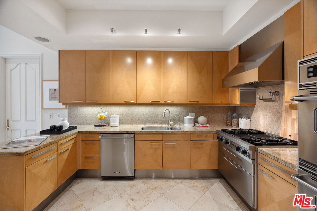 MLS #25528505 image #12