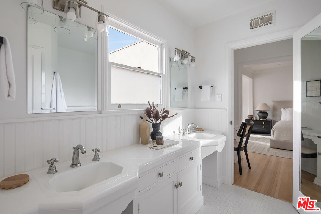 MLS #25528519 image #13